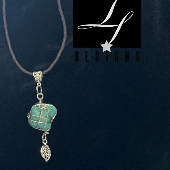 lf Designs: STONED & WIRED Turquoise Nugget Enveloped in silver - Picture 2 of 7